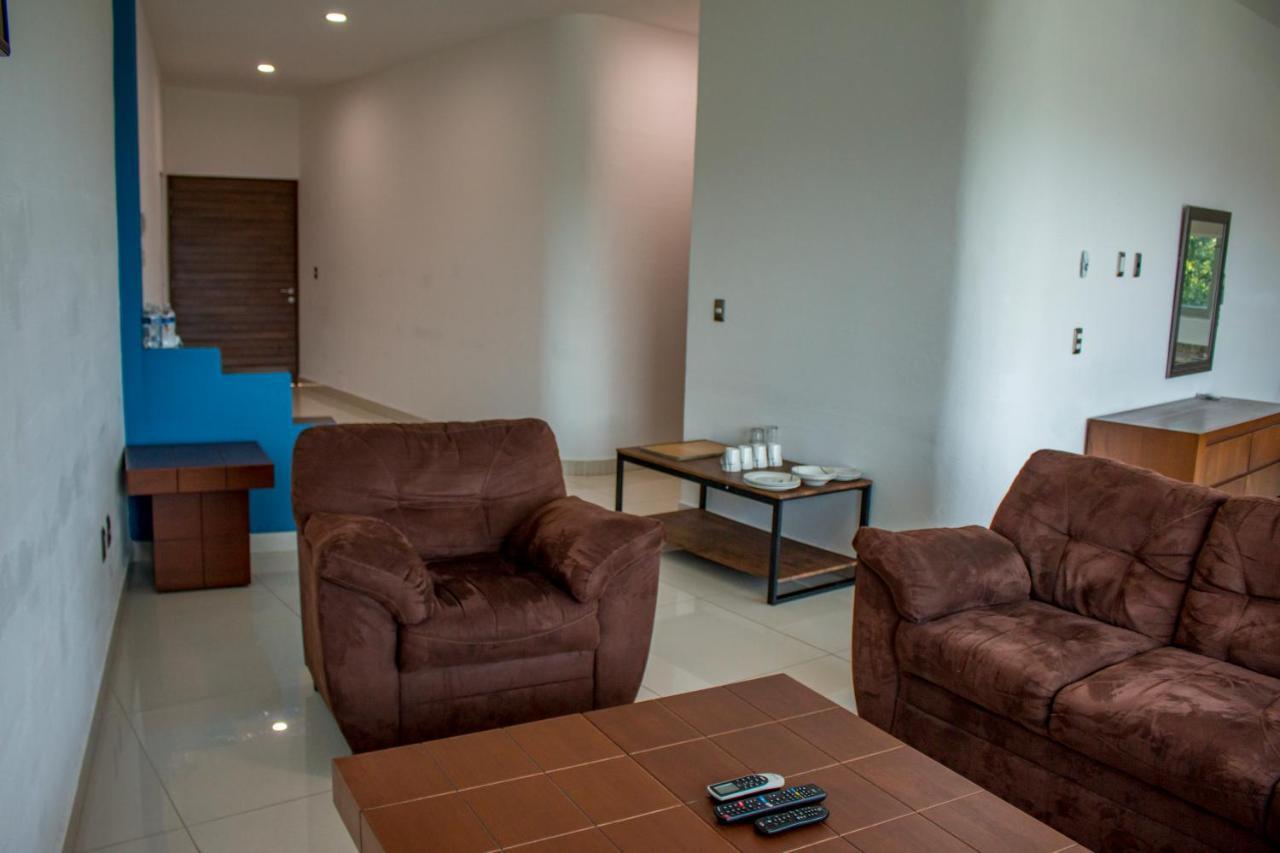 La Loma Suites Ixtapa  Buitenkant foto