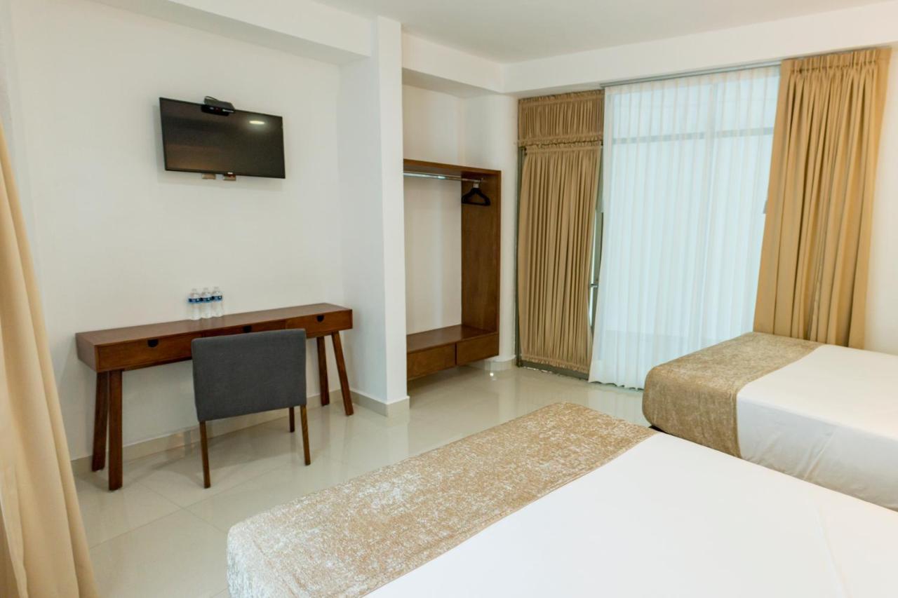 La Loma Suites Ixtapa  Buitenkant foto