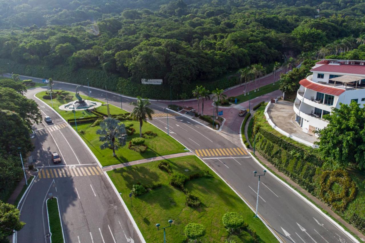 La Loma Suites Ixtapa  Buitenkant foto