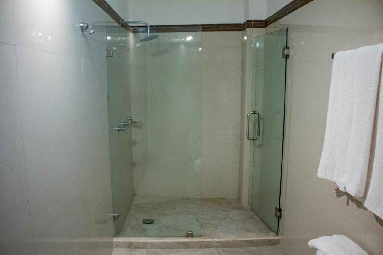 La Loma Suites Ixtapa  Buitenkant foto
