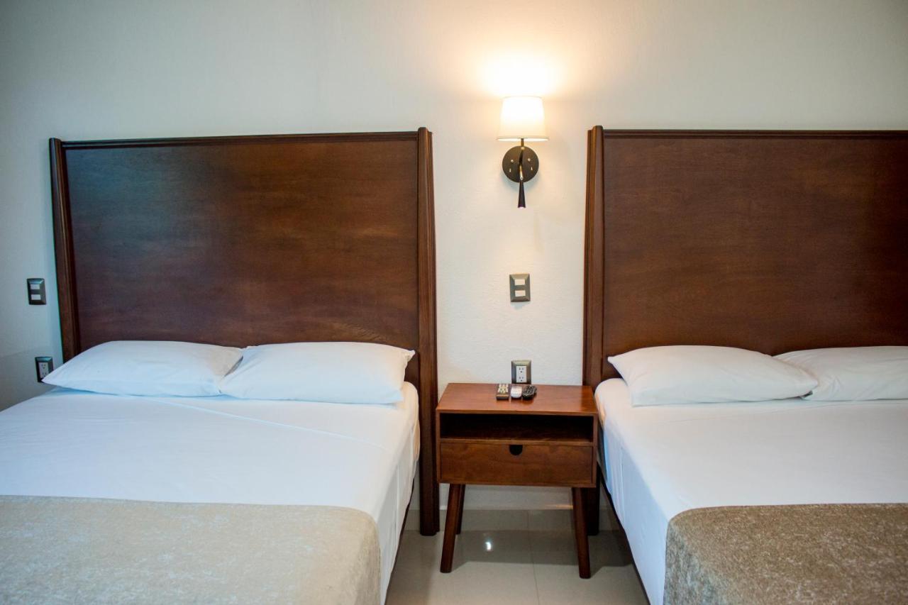 La Loma Suites Ixtapa  Buitenkant foto